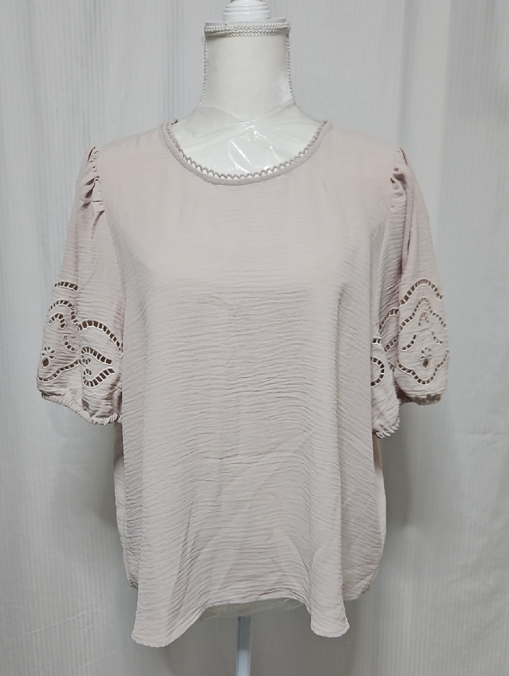 Adrianna Papell Pebble Eyelet Sleeve Round Neck Blouse